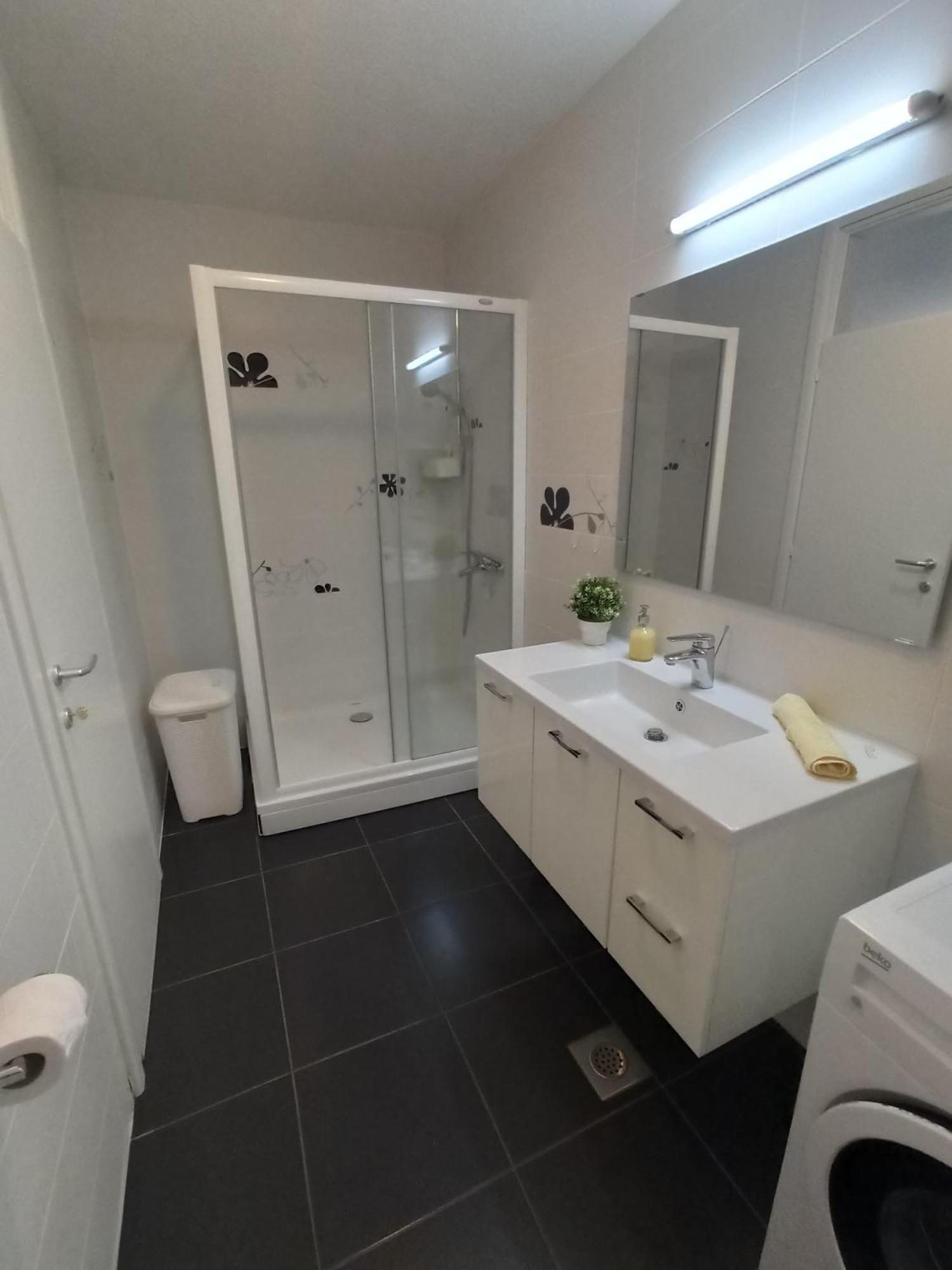 Olive Tree Apartment Zecevo Рогозниця Екстер'єр фото